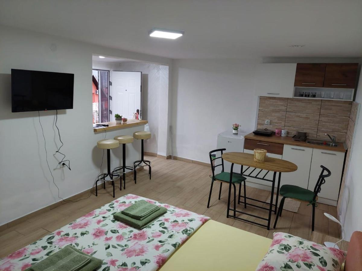Apartmani Kuljanin 下米拉诺瓦茨 客房 照片